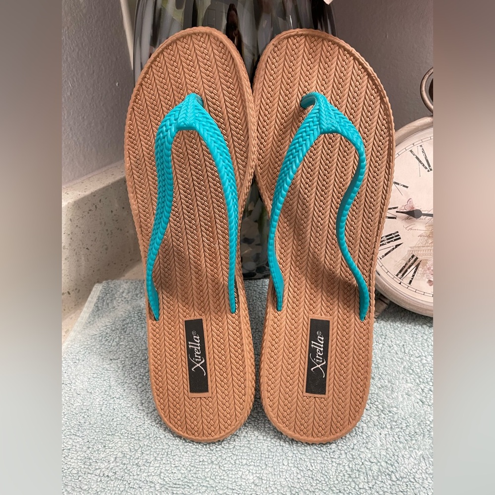 Xirella Braided Tan Flip Flops with Teal Straps